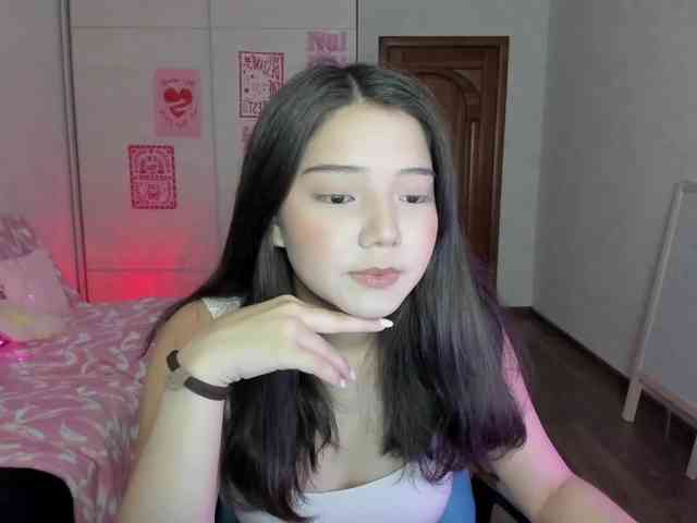 MilanaMittt webcam