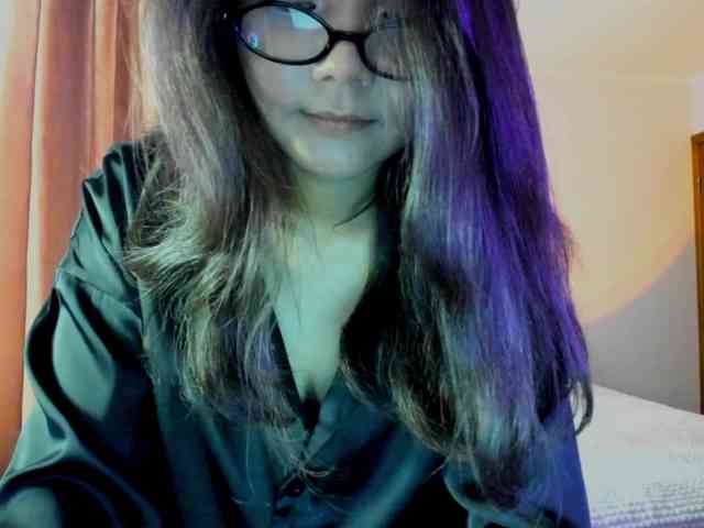 MilanaMittt webcam