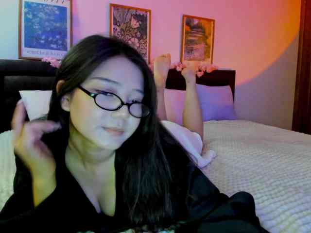 MilanaMittt webcam