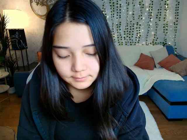 MilanaMittt webcam