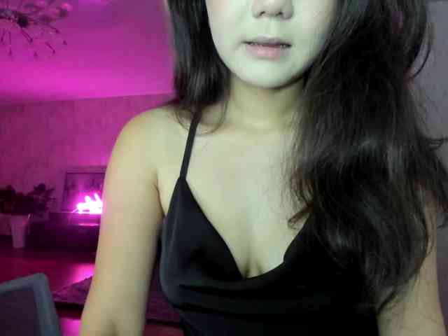 MilanaMittt webcam