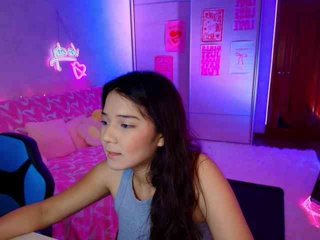 MilanaMittt webcam