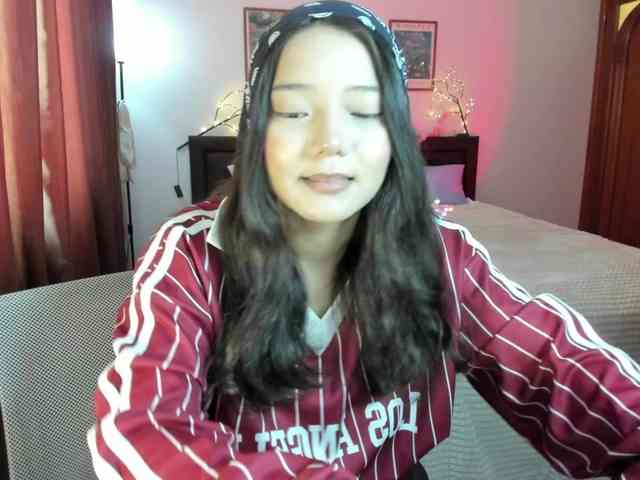 MilanaMittt webcam