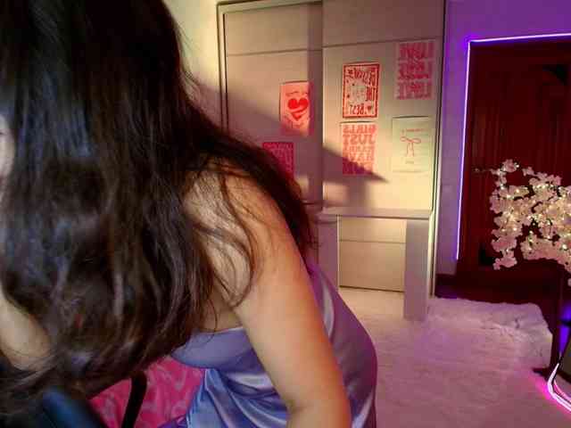 MilanaMittt webcam