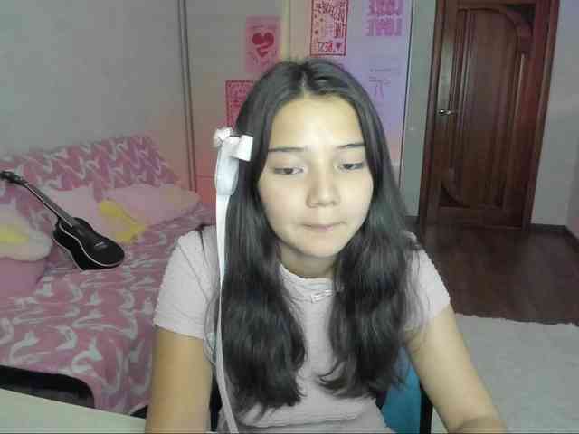 MilanaMittt webcam