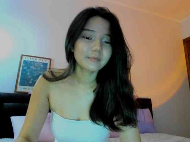 MilanaMittt webcam