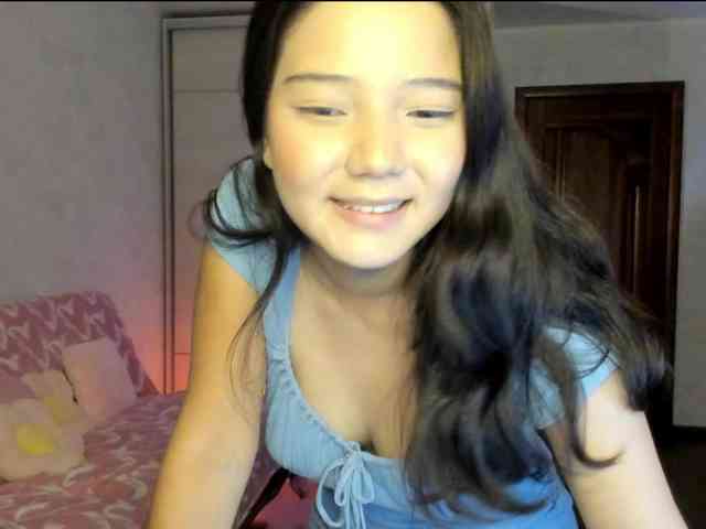 MilanaMittt webcam