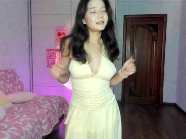 MilanaMittt webcam