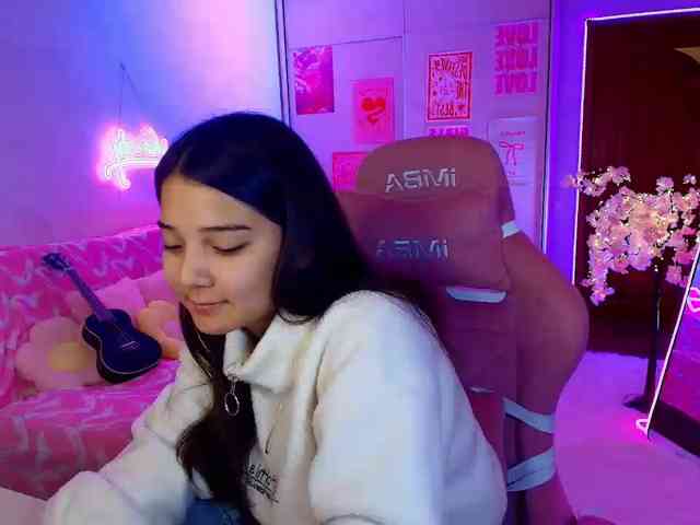 MilanaMittt webcam
