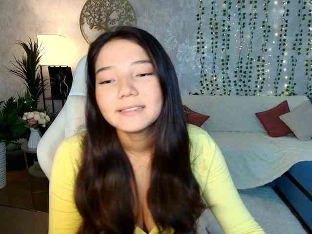 MilanaMittt webcam