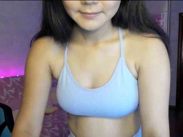 MilanaMittt webcam