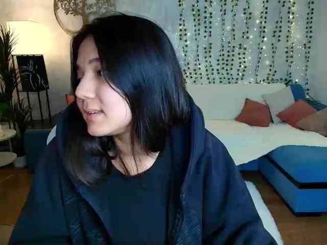 MilanaMittt webcam