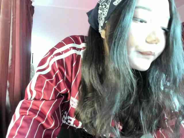MilanaMittt webcam