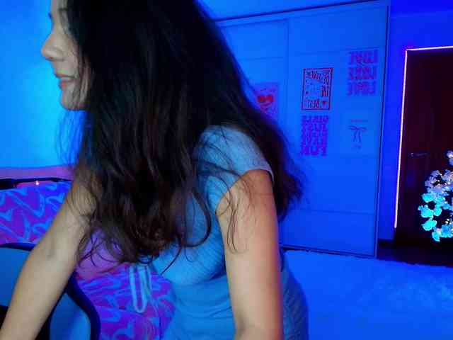 MilanaMittt webcam