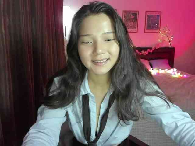 MilanaMittt webcam