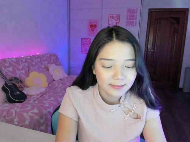 MilanaMittt webcam