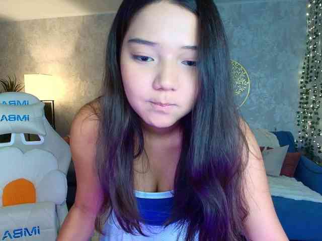 MilanaMittt webcam