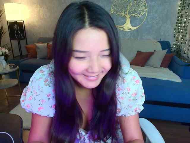 MilanaMittt webcam
