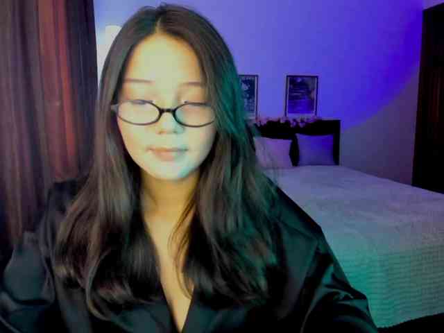 MilanaMittt webcam