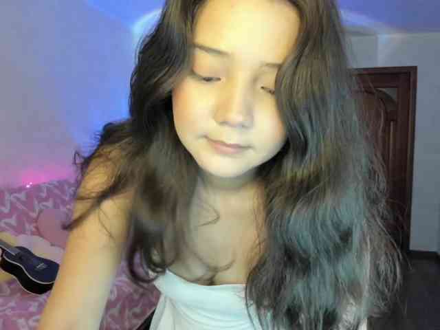 MilanaMittt webcam