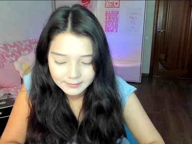 MilanaMittt webcam