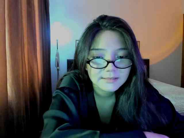 MilanaMittt webcam