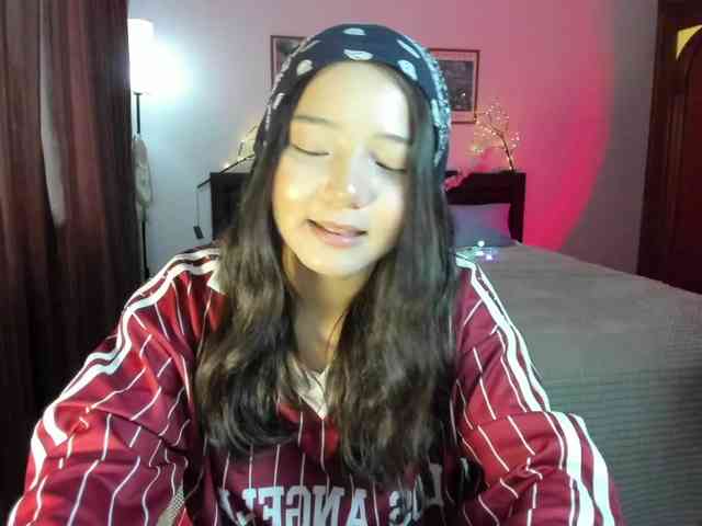 MilanaMittt webcam