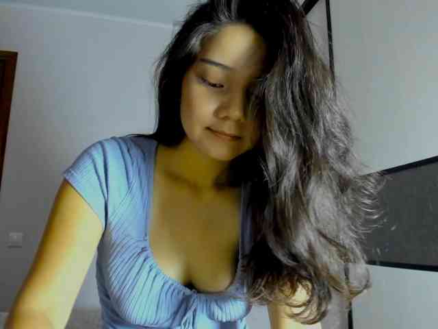 MilanaMittt webcam
