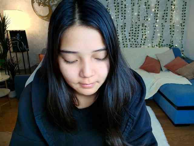 MilanaMittt webcam