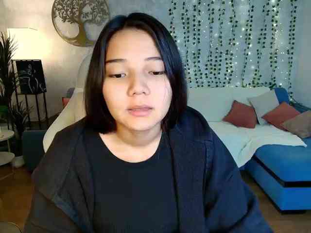 MilanaMittt webcam