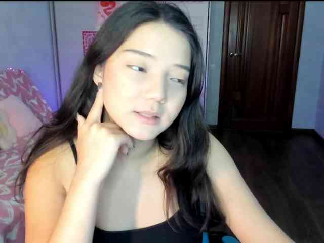 MilanaMittt webcam