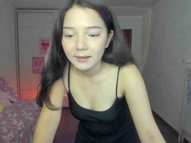 MilanaMittt webcam