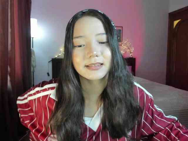MilanaMittt webcam