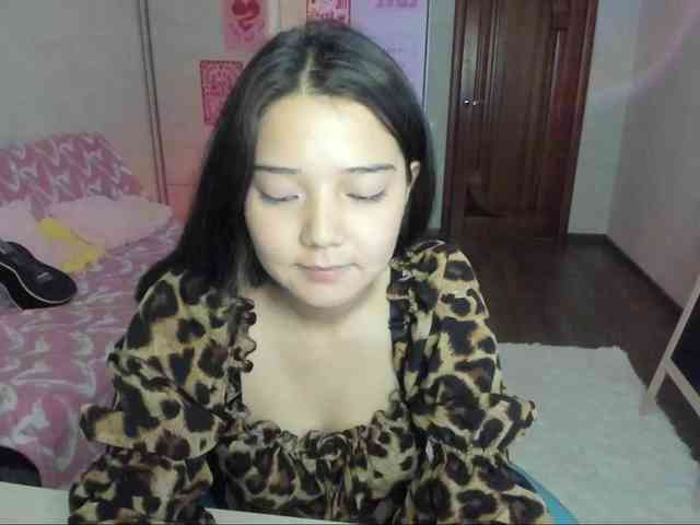 MilanaMittt webcam