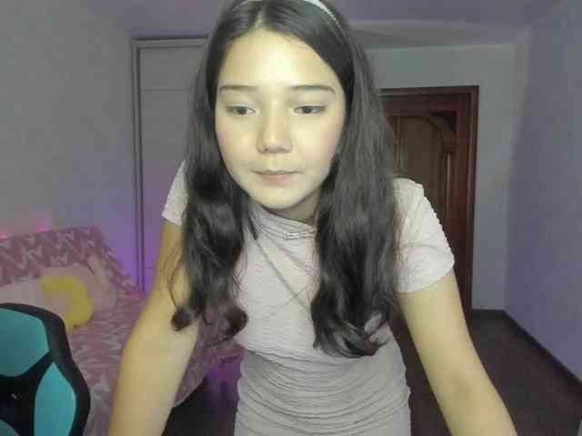 MilanaMittt webcam