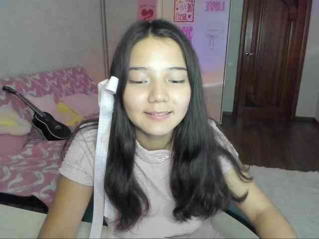 MilanaMittt webcam