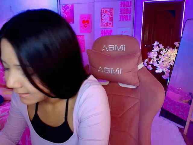 MilanaMittt webcam