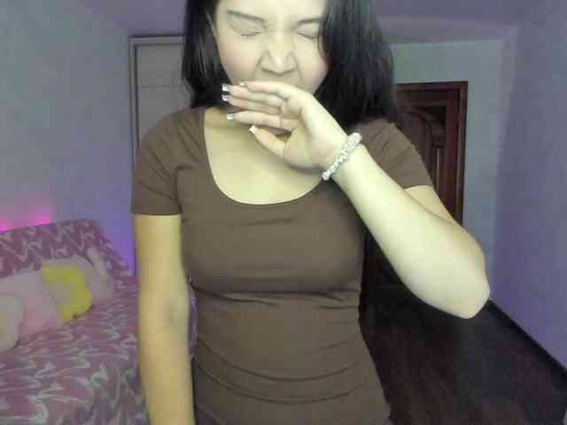 MilanaMittt webcam