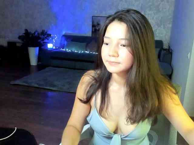 MilanaMittt webcam