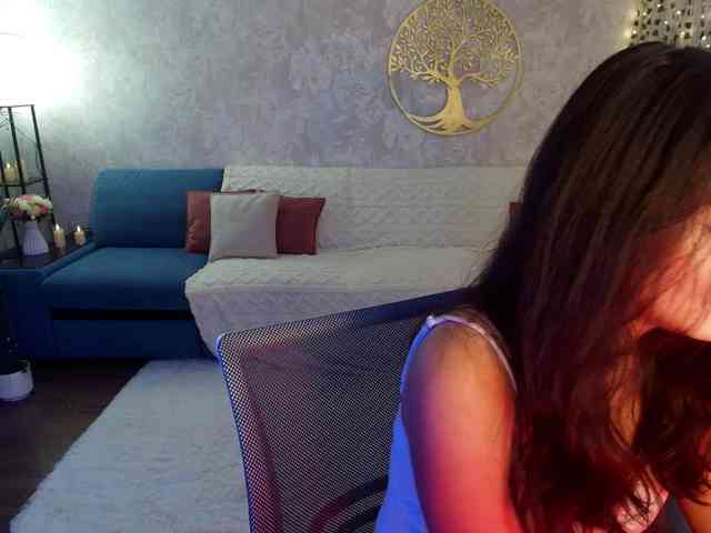 MilanaMittt webcam
