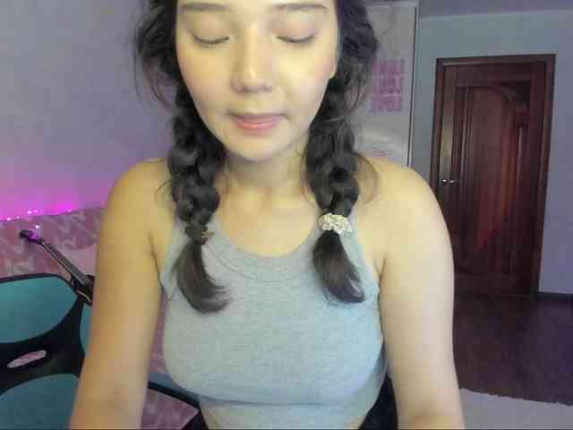 MilanaMittt webcam