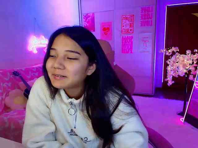 MilanaMittt webcam
