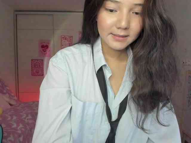 MilanaMittt webcam