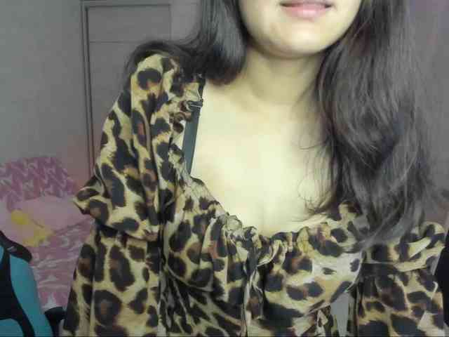 MilanaMittt webcam