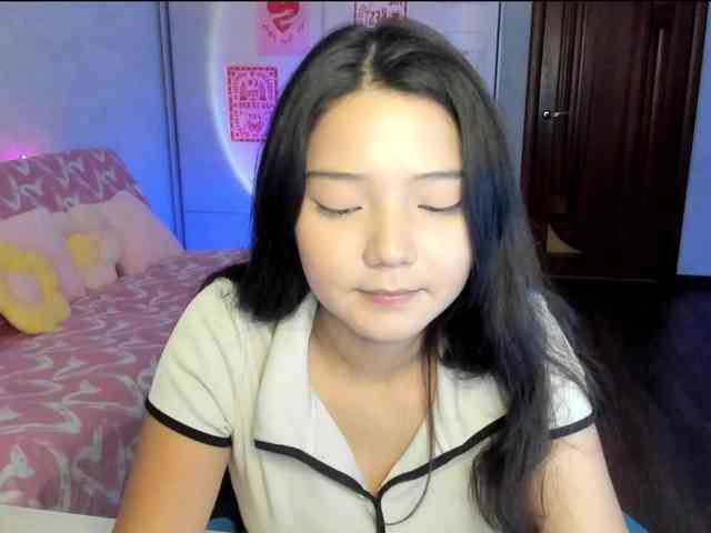 MilanaMittt webcam