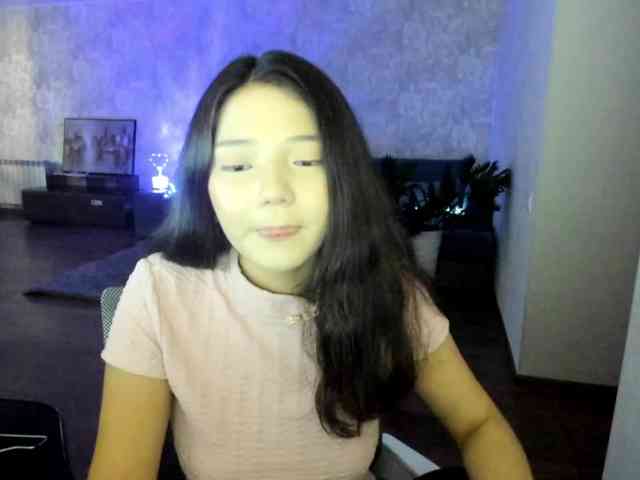 MilanaMittt webcam