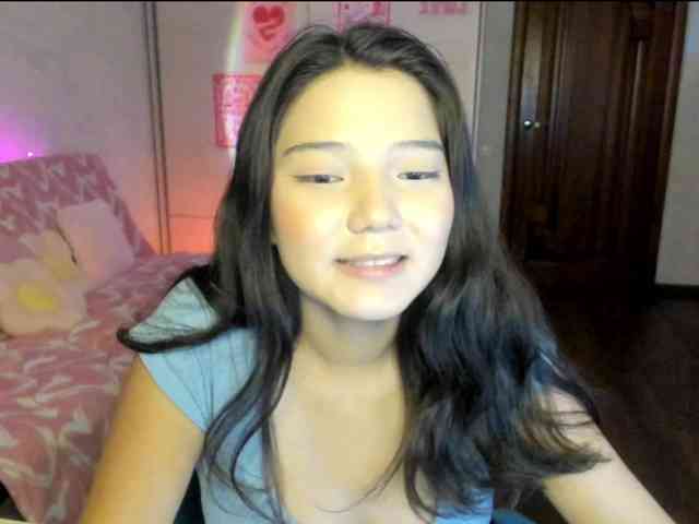 MilanaMittt webcam