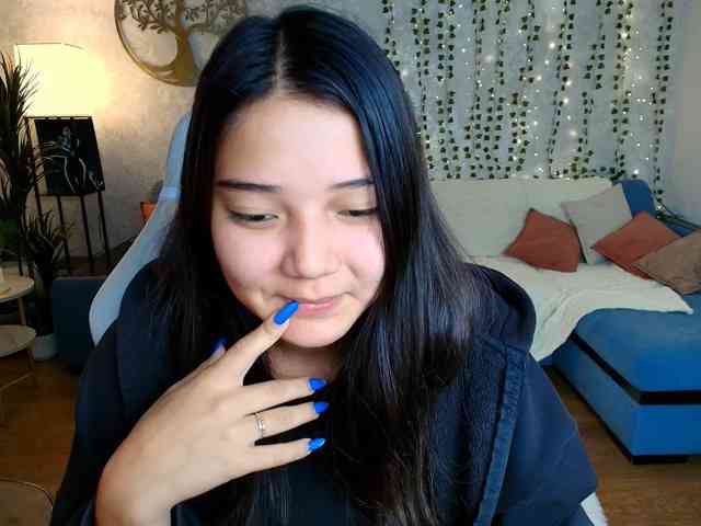 MilanaMittt webcam
