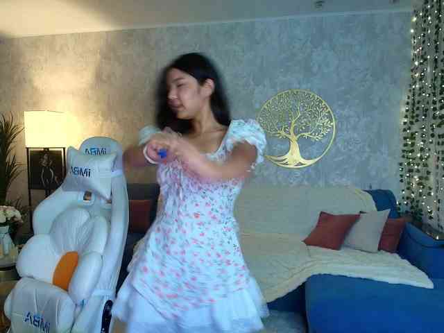 MilanaMittt webcam