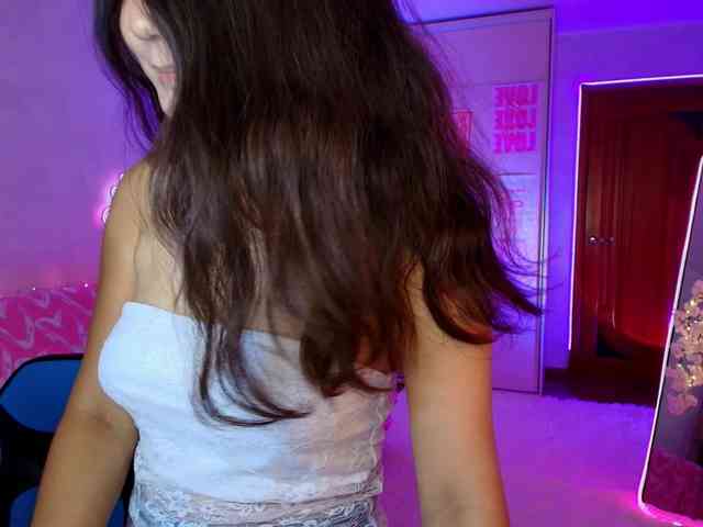 MilanaMittt webcam